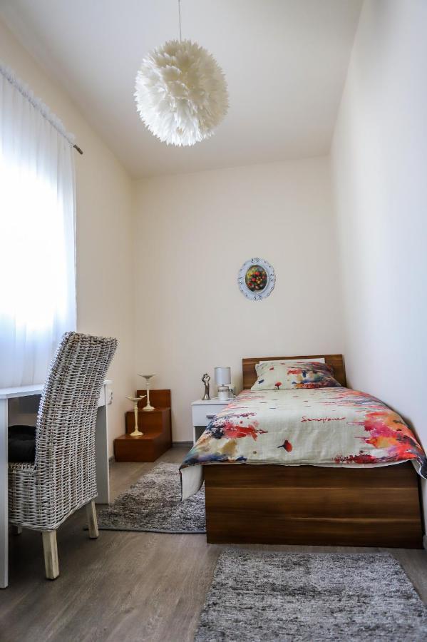 Apartman Veronika Ðakovo Zewnętrze zdjęcie